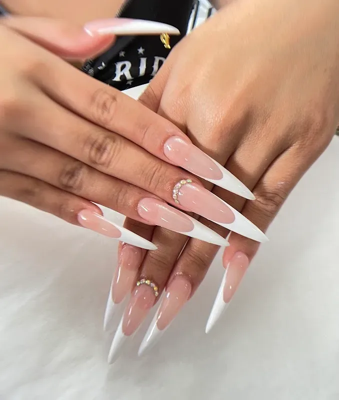 Jivana Nails & Spa — Nail salon in North Miami